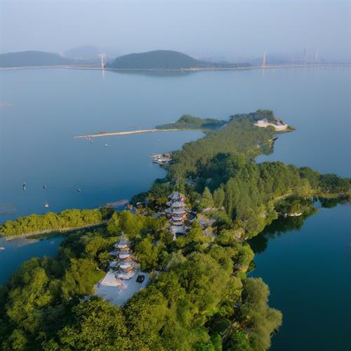 武汉东湖有哪些值得一游的景点？？三大景区各具特色